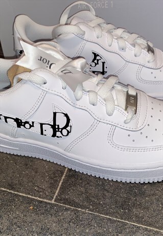 NIKE SWOOSH CUSTOM PRINT NIKE AIR FORCE 1 - BLACK