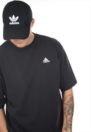 VINTAGE ADIDAS SMALL LOGO T SHIRT TEE