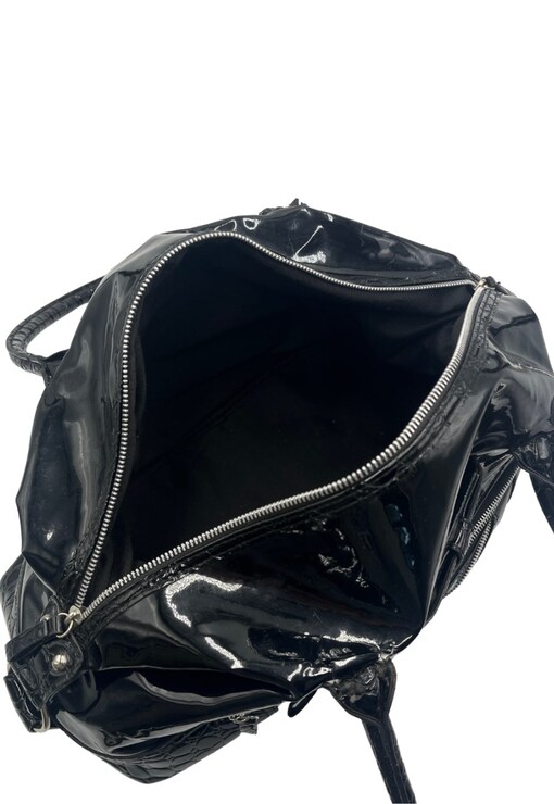garment image