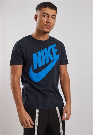 VINTAGE NIKE T-SHIRT