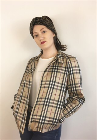 WOMENS VINTAGE BURBERRY JACKET IN BEIGE NOVA CHECK PATTERN