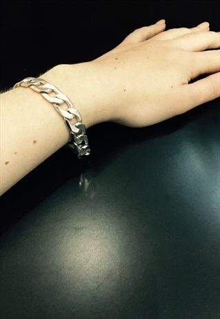 FLAT SILVER CHAIN BRACELET