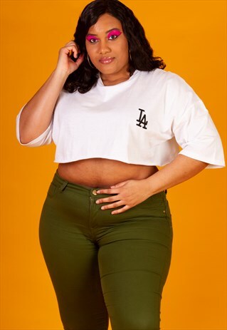 PLUS SIZE CROPPED T-SHIRT IN WHITE