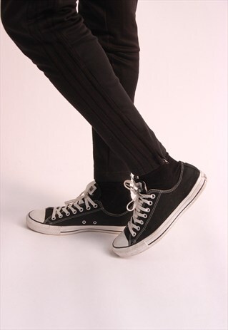 VINTAGE CONVERSE TRAINERS