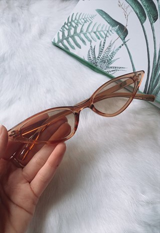 ULTRA SLIM CAT EYE SUNGLASSES, PEACH
