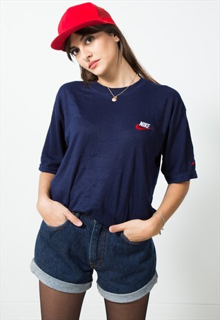 VINTAGE NIKE SPORT T-SHIRT / S5370