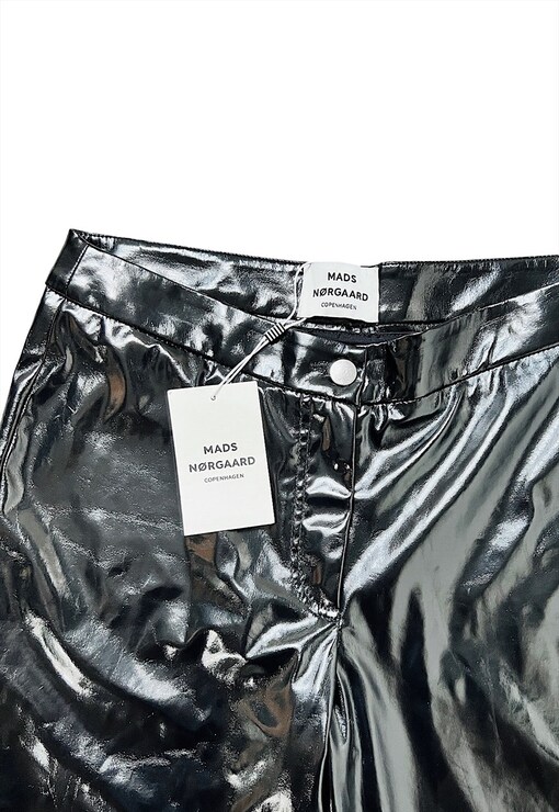 garment image