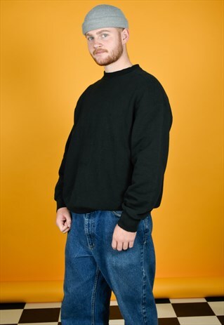 VINTAGE BLACK CLASSIC FIT SWEATER