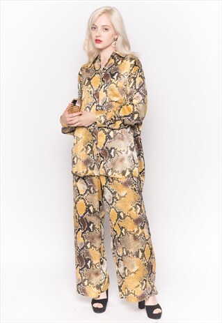 SILKY LONG SLEEVE SHIRT IN YELLOW SNAKESKIN PRINT