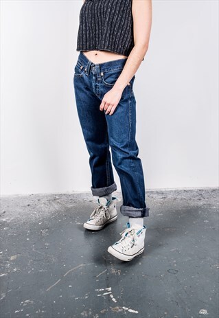 VINTAGE HIGH-WAISTED BLUE 907 LEVI'S MOM JEANS