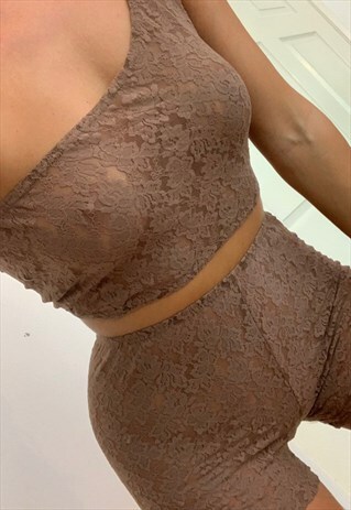 ASYMMETRIC TOP & SHORTS SET IN MOCHA LACE