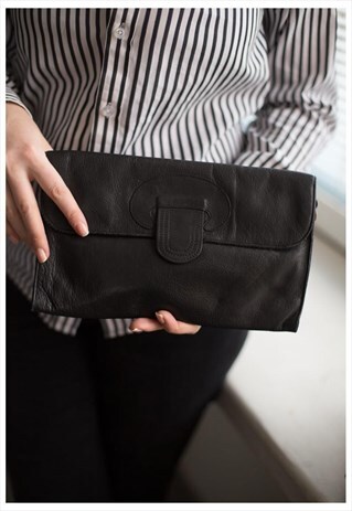 VINTAGE 80'S BLACK LEATHER CLUTCH BAG