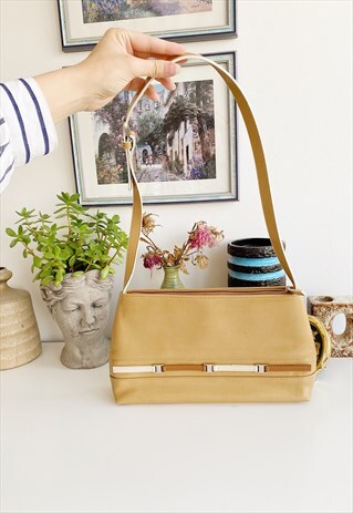 VINTAGE Y2K TAN MINIMALIST LEATHERETTE PETITE SHOULDER BAG