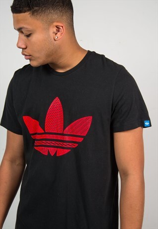 VINTAGE ADIDAS T-SHIRT