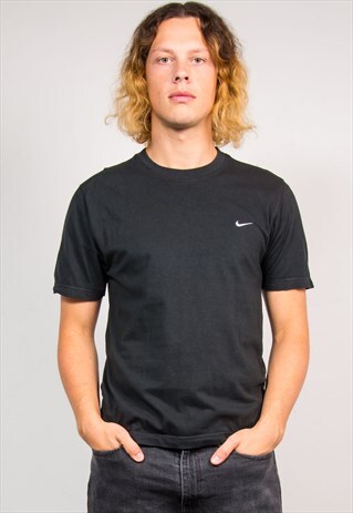 VINTAGE 90'S BLACK NIKE LOGO PLAIN T-SHIRT