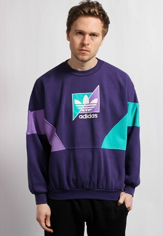 VINTAGE ADIDAS SWEATSHIRT
