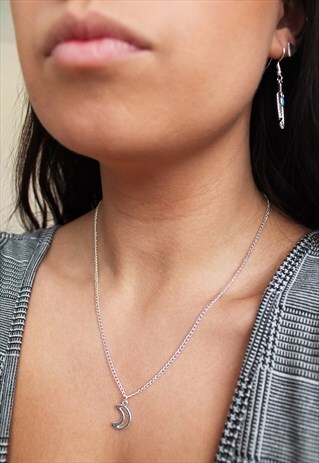 MOON NECKLACE