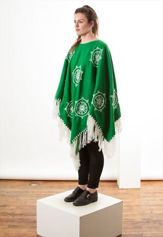 WOOL GREEN PONCHO / EMBROIDERY WARM COAT
