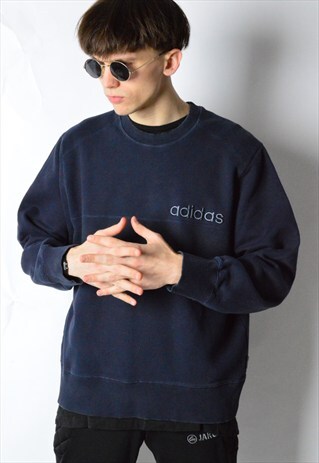 2002 NAVY BLUE MINIMALIST ADIDAS SWEATSHIRT