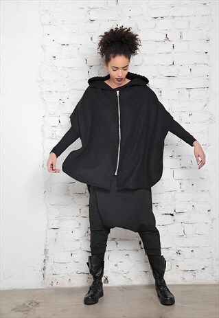 BLACK LONG ASYMMETRICAL COAT / MAXI ZIPPER VEST
