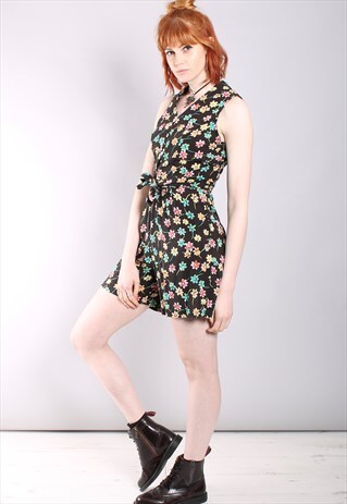 VINTAGE 80S SLEEVELESS FLORAL BUTTON CAPE PLAYSUIT