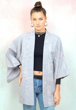 VINTAGE TRADITIONAL JAPANESE PALE BLUE AND PINK KIMONO