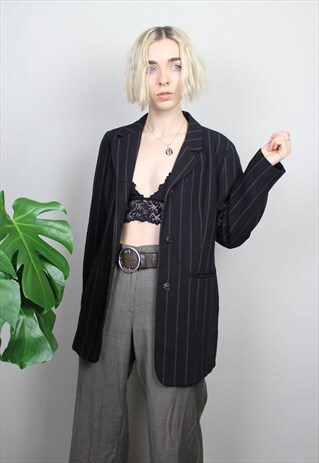 BLACK OVERSIZED PINSTRIPED BLAZER