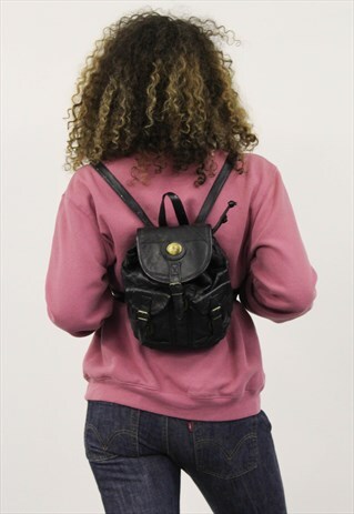 VINTAGE BLACK LEATHER RUCKSACK