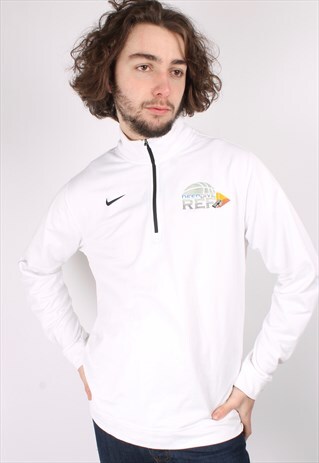 VINTAGE NIKE 1/4 ZIP SWEATSHIRT IN WHITE