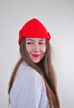 Woman red vintage party costume hat