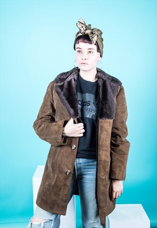 VINTAGE SHEEPSKIN SHEARLING WINTER COAT IN BROWN SUEDE