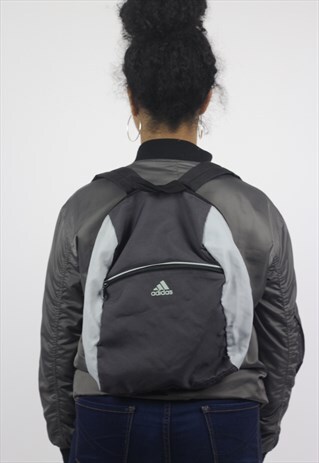 VINTAGE ADIDAS BACKPACK