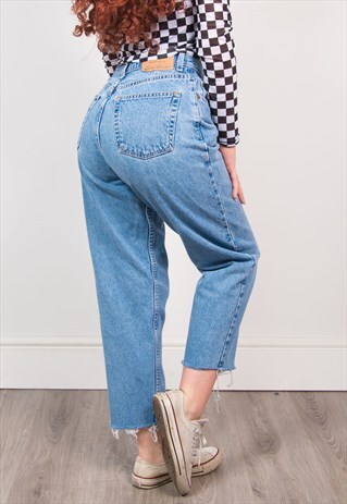 VINTAGE 90'S LIGHT BLUE DENIM HIGH WAIST FRAYED HEM JEANS
