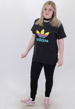 VINTAGE ADIDAS T-SHIRT