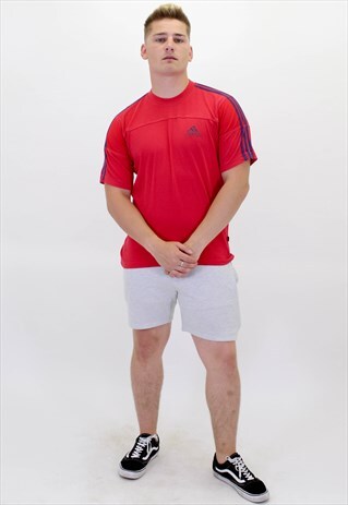 VINTAGE ADIDAS T-SHIRT