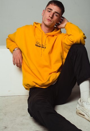 EMBROIDERED SKYLINE HOODIE