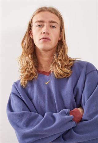 VINTAGE NIKE SWEATSHIRT