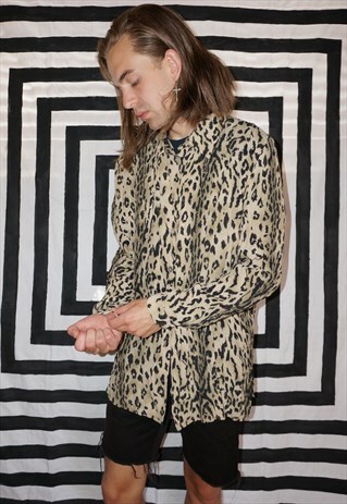VINTAGE 90'S LEOPARD / CHEETAH PRINT SHIRT