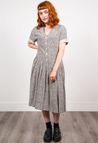 VINTAGE 90'S BLACK & WHITE FLORAL PATTERN PLEATED MIDI DRESS