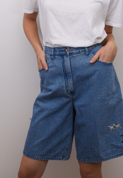 garment image