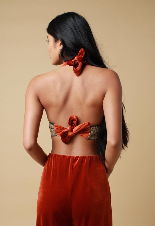 garment image