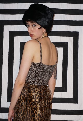 VINTAGE 90'S FLUFFY FAUX FUR HAT