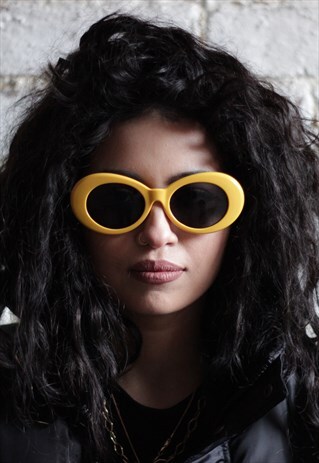 YELLOW PLASTIC OVAL SUNGLASSES