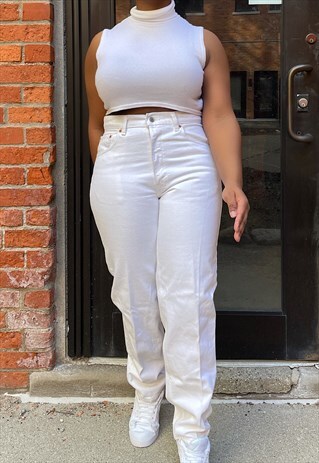 VINTAGE LEVI'S 550 WHITE WASH MOM JEANS (31/32)