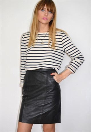 VINTAGE 90S BLACK LEATHER FITTED HIGH WAISTED SKIRT