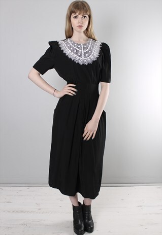 VINTAGE 80S BLACK LACE COLLAR LONG PARTY DRESS