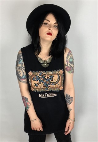 VINTAGE REWORKED TOURIST T-SHIRT IN BLACK SIZE MEDIUM.