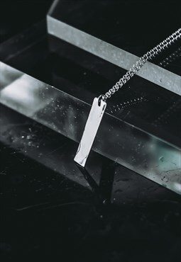 Linear Pendant Necklace
