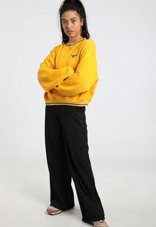 90S REEBOK EMBROIDERED LOGO SWEATSHIRT