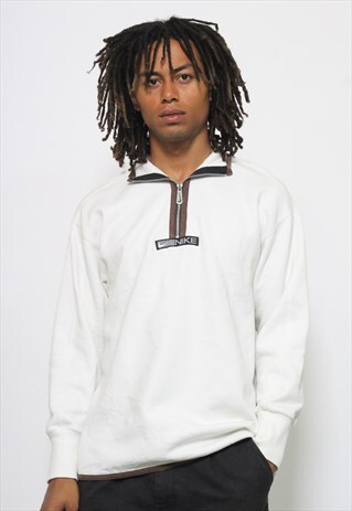 VINTAGE NIKE 1/4 ZIP SWEATSHIRT